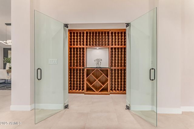 3301 E ROVEY Avenue, Paradise Valley, AZ 85253