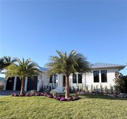 2393 Longboat DR, Naples, FL 34104