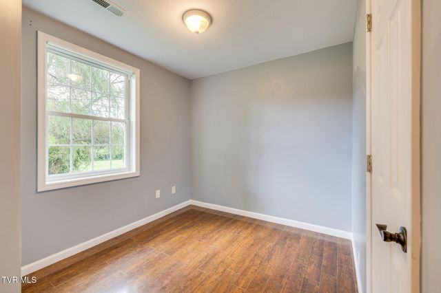 319 Sewanee Avenue -, Kingsport, TN 37660