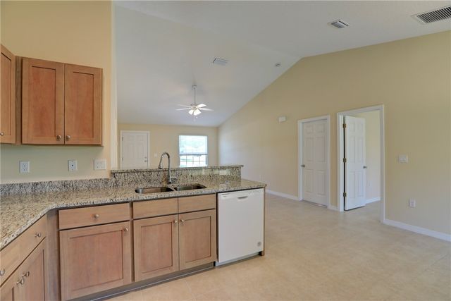 8476 104th Avenue, Vero Beach, FL 32967