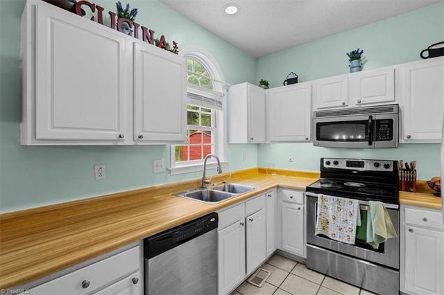 701 Diana Drive, Thomasville, NC 27360