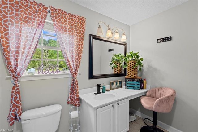 701 Diana Drive, Thomasville, NC 27360