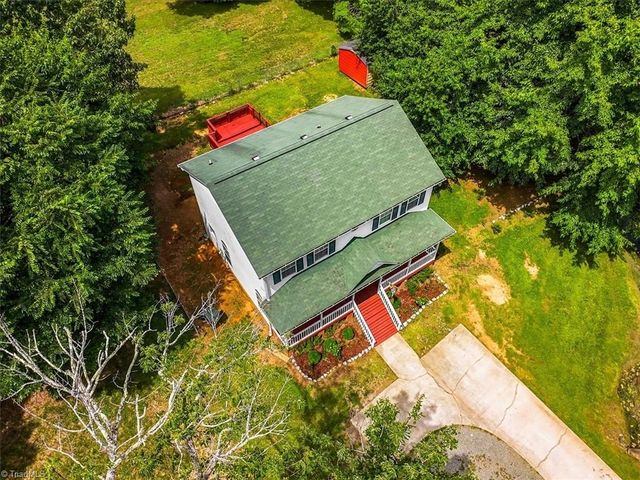 701 Diana Drive, Thomasville, NC 27360