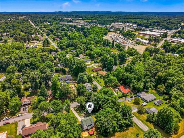 701 Diana Drive, Thomasville, NC 27360
