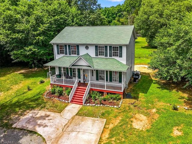 701 Diana Drive, Thomasville, NC 27360