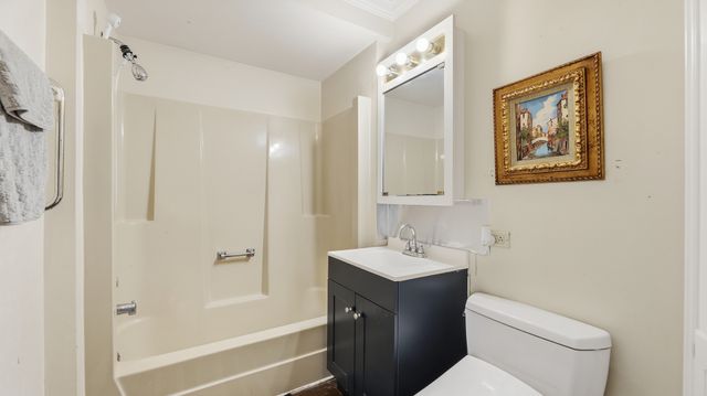 9427 S Saint Louis Avenue, Evergreen Park, IL 60805