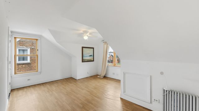 9427 S Saint Louis Avenue, Evergreen Park, IL 60805