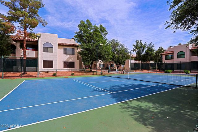 750 E NORTHERN Avenue 1113, Phoenix, AZ 85020
