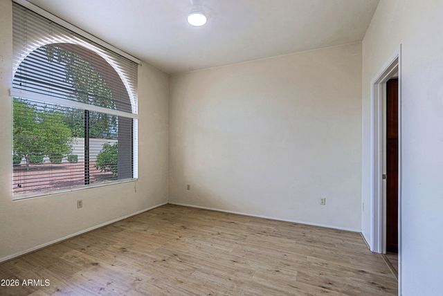 750 E NORTHERN Avenue 1113, Phoenix, AZ 85020