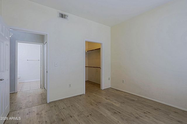 750 E NORTHERN Avenue 1113, Phoenix, AZ 85020