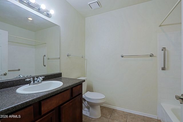 750 E NORTHERN Avenue 1113, Phoenix, AZ 85020