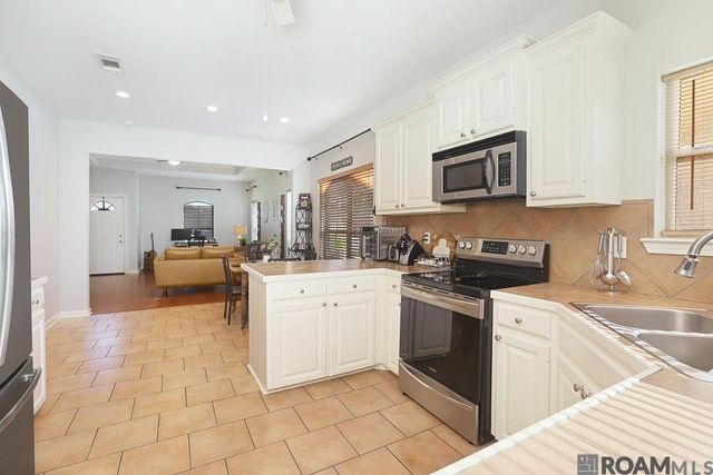 40433 Crossgate Place, Gonzales, LA 70737