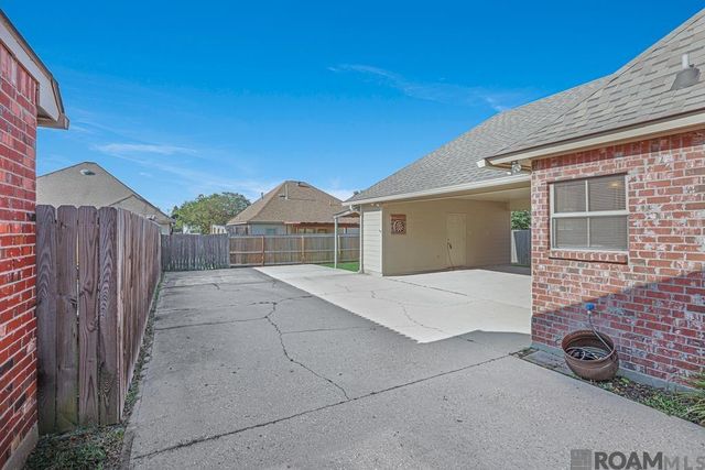 40433 Crossgate Place, Gonzales, LA 70737