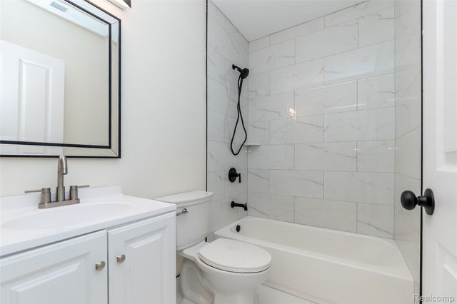 25540 Saint James, Southfield, MI 48075