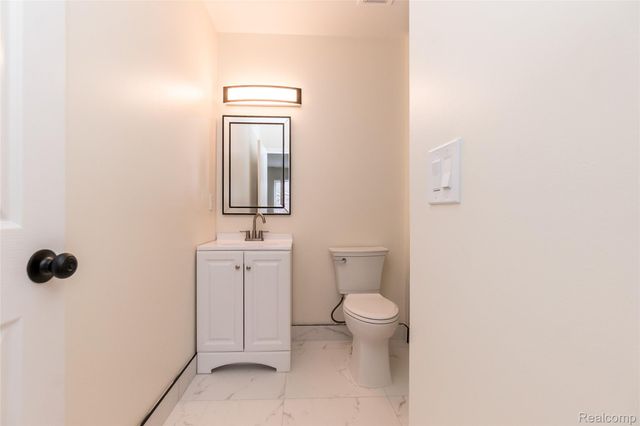 25540 Saint James, Southfield, MI 48075