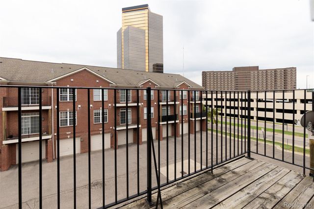 25540 Saint James, Southfield, MI 48075