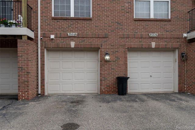 25540 Saint James, Southfield, MI 48075