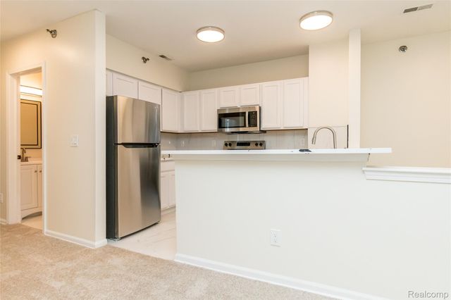 25540 Saint James, Southfield, MI 48075