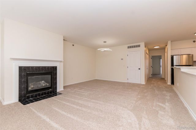 25540 Saint James, Southfield, MI 48075
