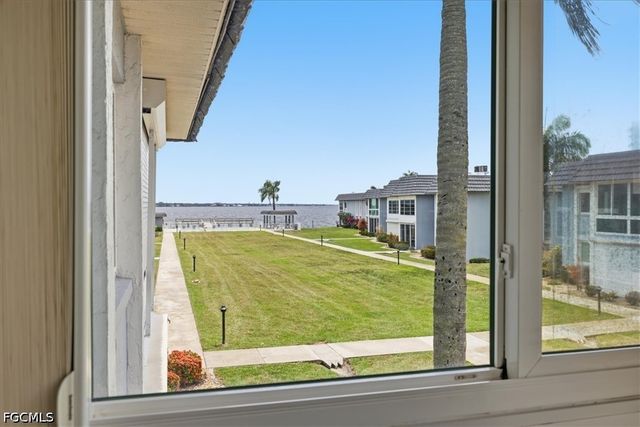 3356 N Key DR 7, North Fort Myers, FL 33903
