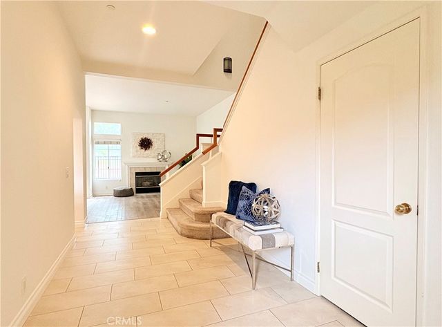 620 Ivywood F, Simi Valley, CA 93065