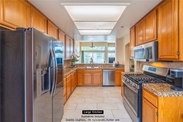 620 Ivywood F, Simi Valley, CA 93065