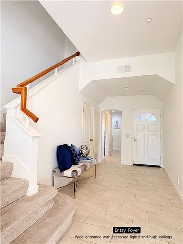 620 Ivywood F, Simi Valley, CA 93065