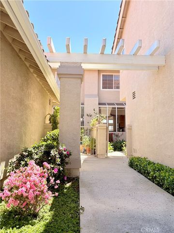 620 Ivywood F, Simi Valley, CA 93065