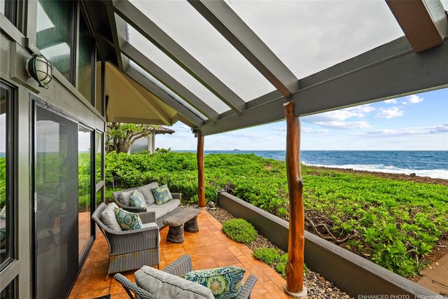 592 Kaimalino Street, Kailua, HI 96734