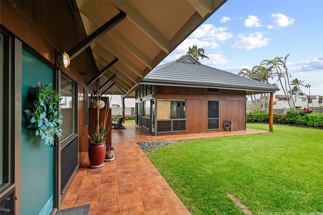 592 Kaimalino Street, Kailua, HI 96734