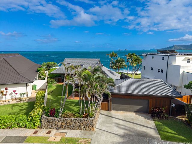 592 Kaimalino Street, Kailua, HI 96734