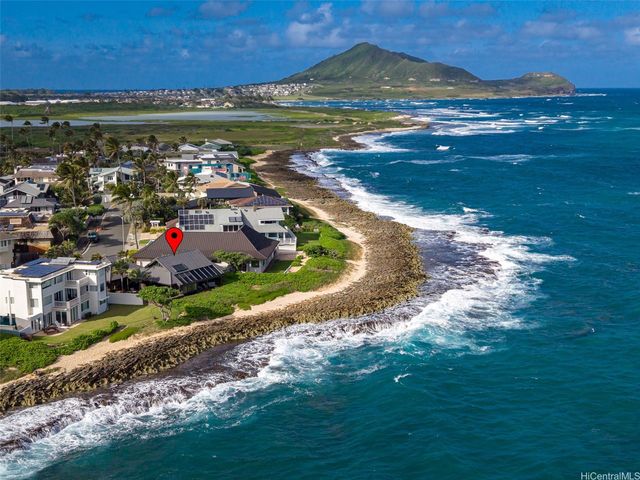 592 Kaimalino Street, Kailua, HI 96734