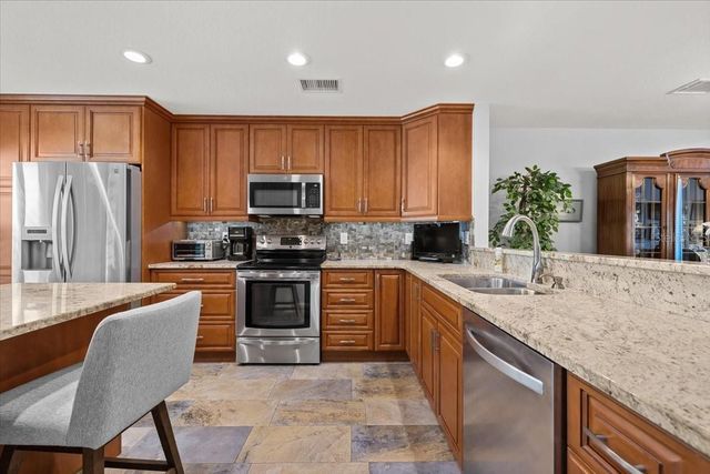 3134 EAGLES LANDING CIRCLE W 3134, Clearwater, FL 33761