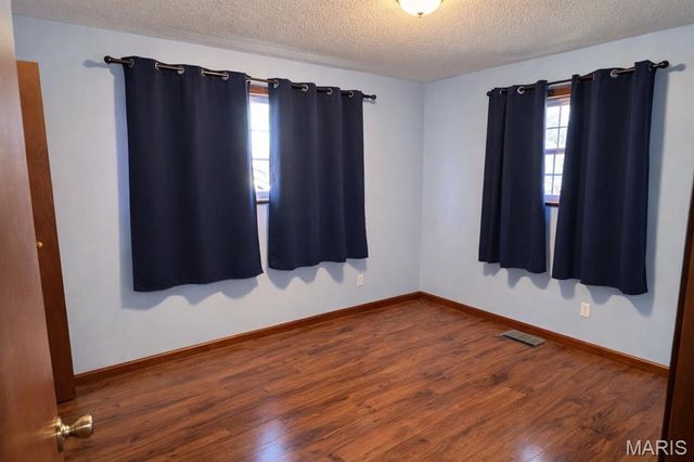 2341 Buller Drive, St Louis, MO 63114