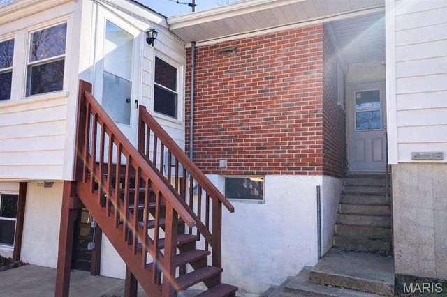 2341 Buller Drive, St Louis, MO 63114