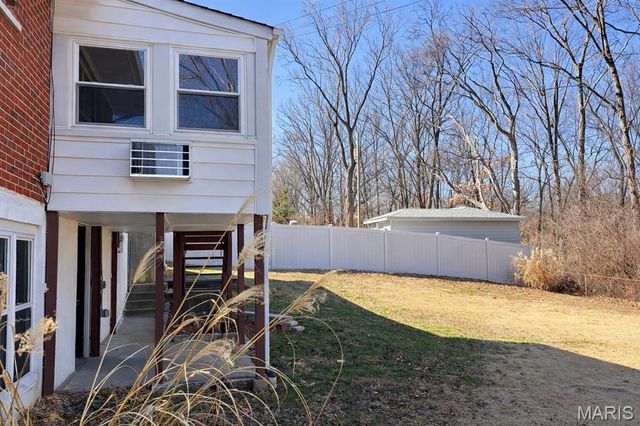 2341 Buller Drive, St Louis, MO 63114