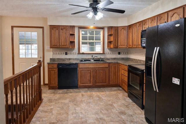 2341 Buller Drive, St Louis, MO 63114