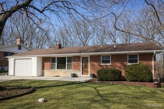 2341 Buller Drive, St Louis, MO 63114