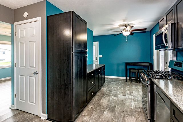3015 4th Avenue, Marion, IA 52302
