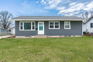 3015 4th Avenue, Marion, IA 52302