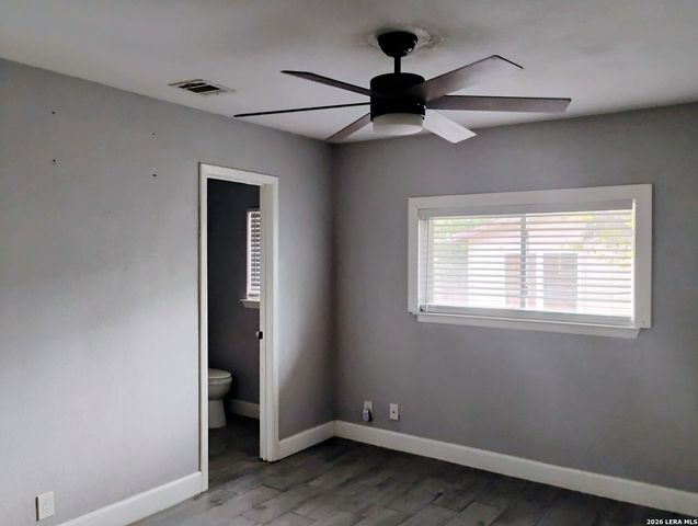 6750 PARADISE OAK DR, San Antonio, TX 78227