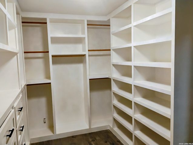 6750 PARADISE OAK DR, San Antonio, TX 78227