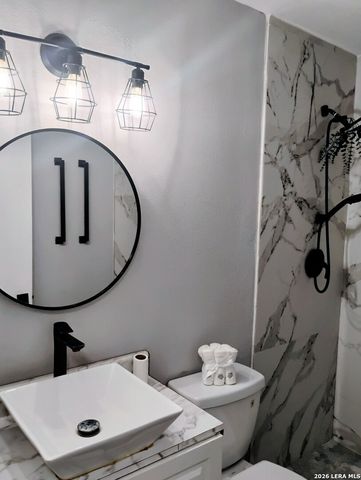 6750 PARADISE OAK DR, San Antonio, TX 78227