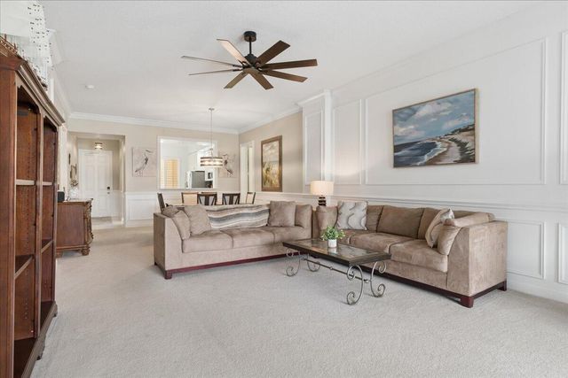 19 W Harbour Isle Dr Drive W 202, Fort Pierce, FL 34949