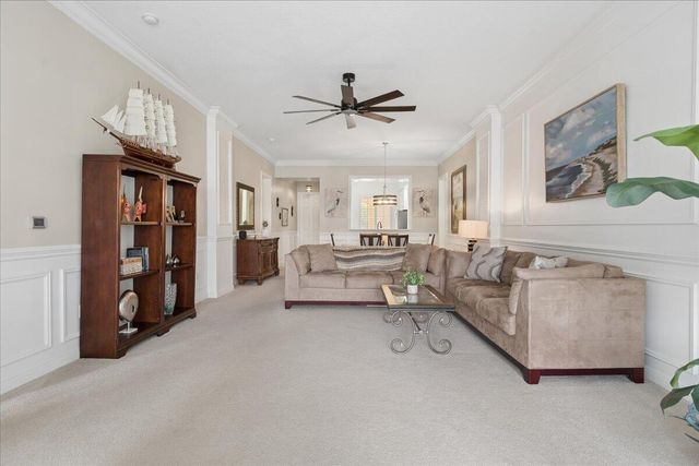 19 W Harbour Isle Dr Drive W 202, Fort Pierce, FL 34949
