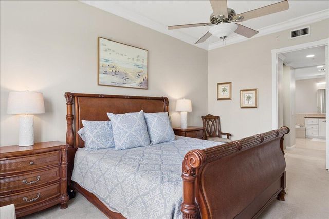 19 W Harbour Isle Dr Drive W 202, Fort Pierce, FL 34949
