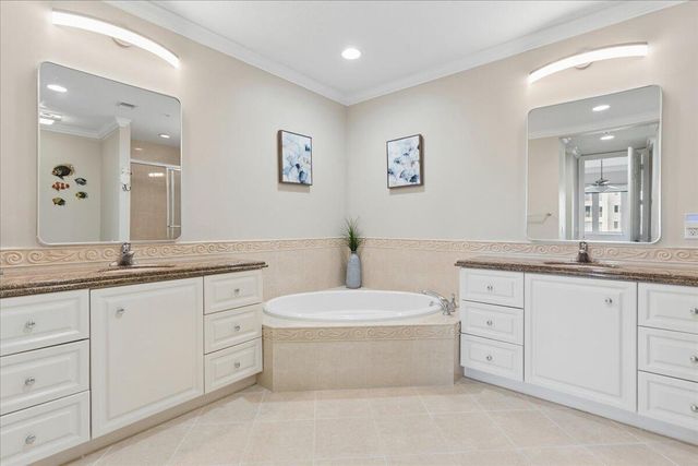 19 W Harbour Isle Dr Drive W 202, Fort Pierce, FL 34949