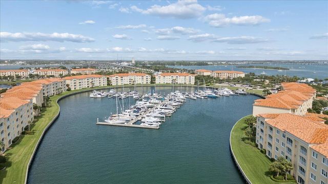 19 W Harbour Isle Dr Drive W 202, Fort Pierce, FL 34949