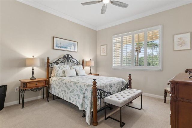 19 W Harbour Isle Dr Drive W 202, Fort Pierce, FL 34949