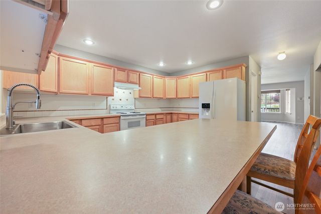 15811 90th Street SE, Yelm, WA 98597